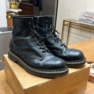 Doc Martens 1460 barely usted!!!